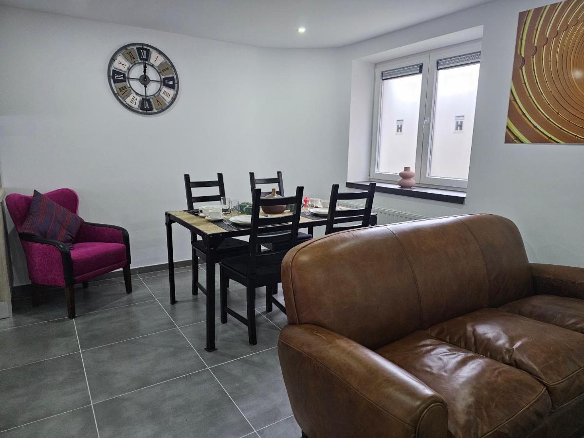 Appart'Hotel Trazegnies Courcelles Exteriör bild